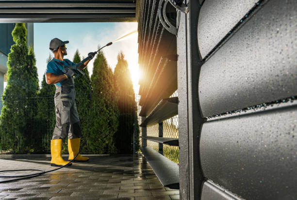 Best Roof Power Washing Services  in Essex Village, CT